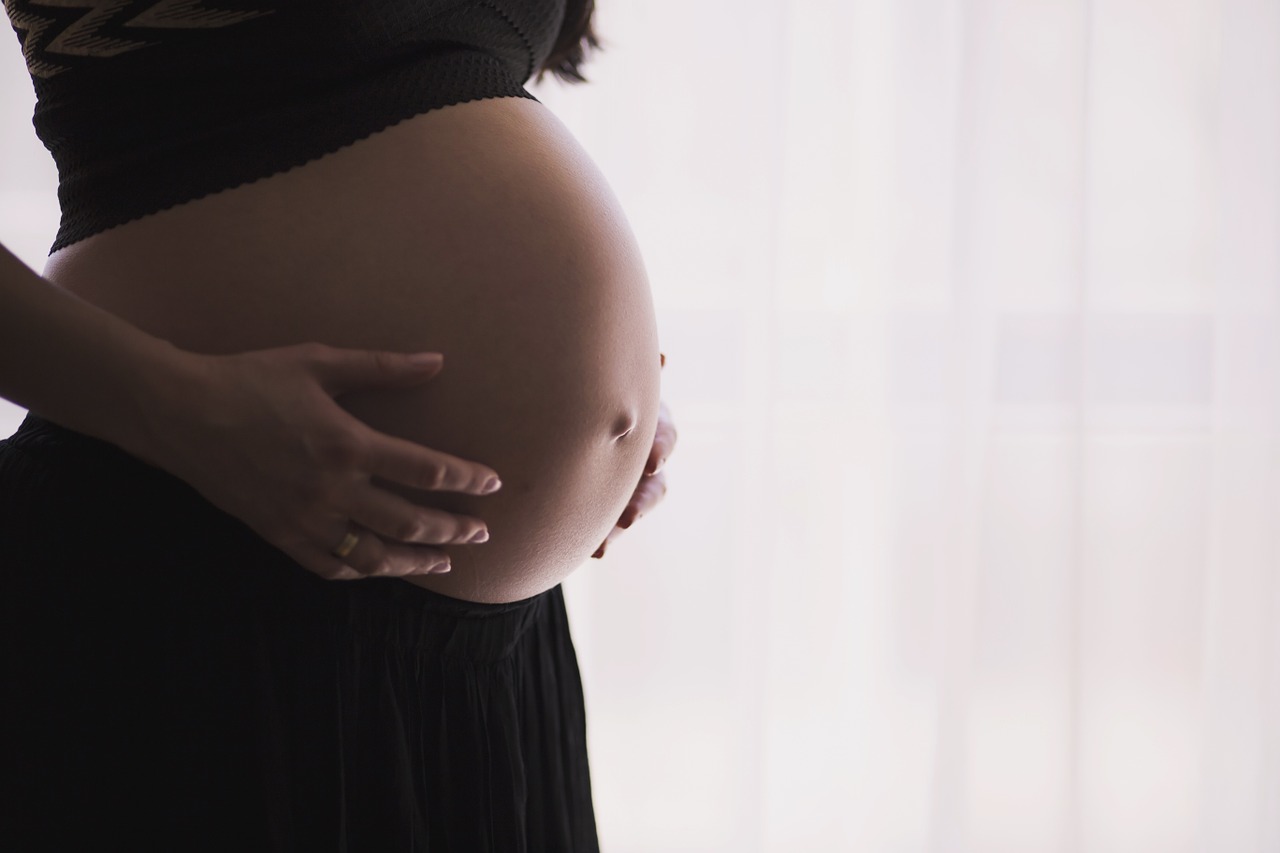 5 raisons d'engager un photographe durant sa grossesse